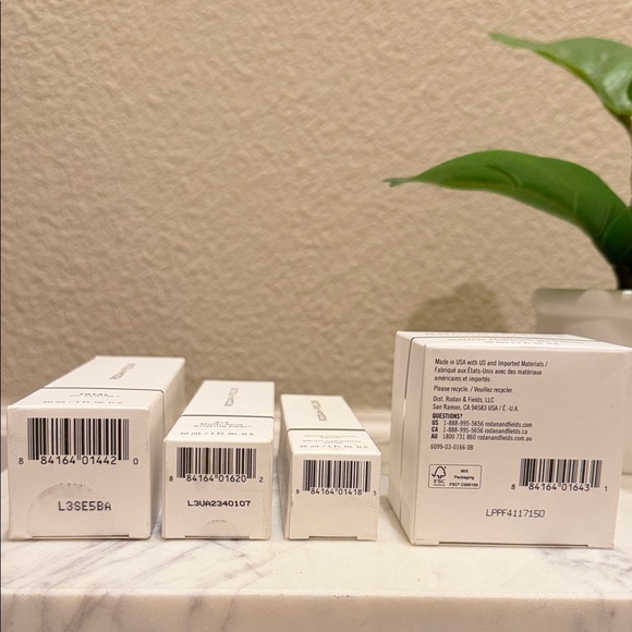 NWOT Rodan + Fields Skincare Bundle - Picture 5 of 8